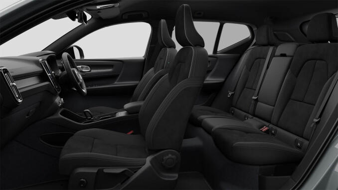 Volvo EX40 185kW Ext Range Plus Black Editon 82kWh 5dr Auto Electric Estate - Image 5